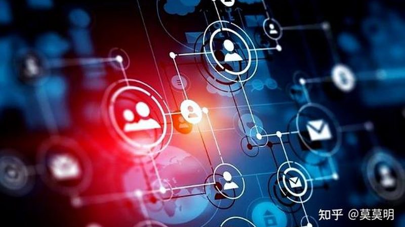 SEM竞价托管与SEO：两种网络营销策略的深度解析